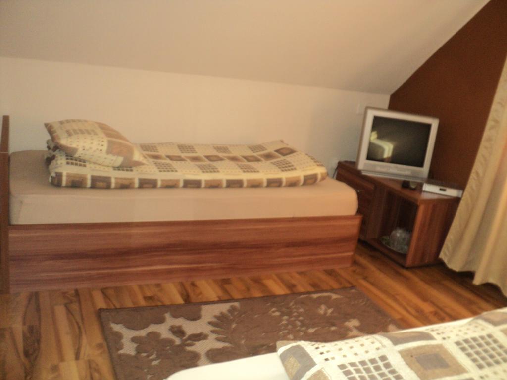 Cabana Suvenirurilor سكاريشوارا المظهر الخارجي الصورة